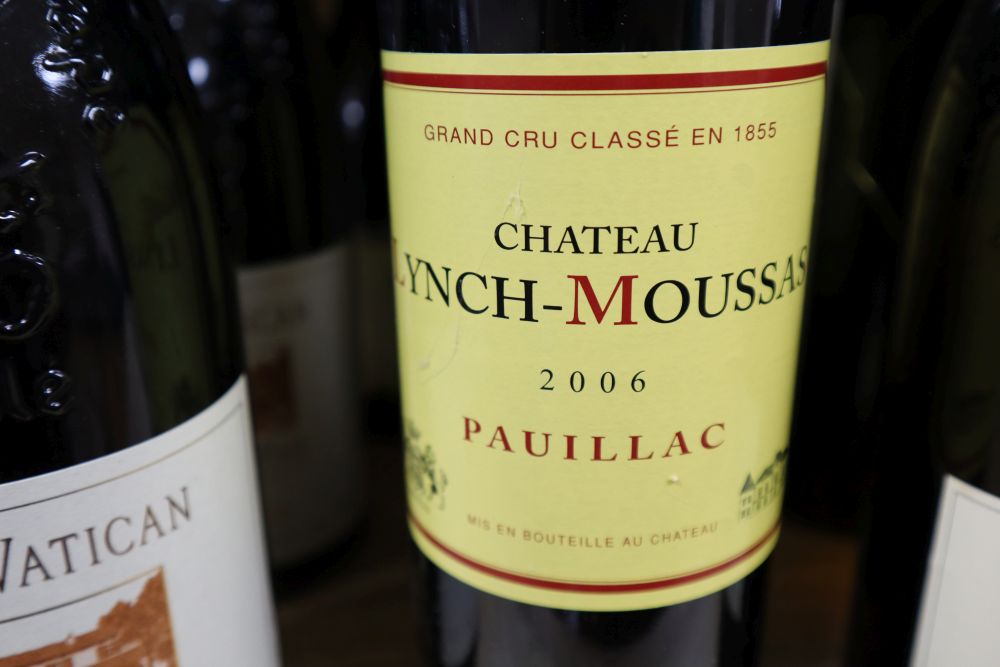 Fifteen bottles of assorted wines including two Chateau Lynch-Moasses, 2006